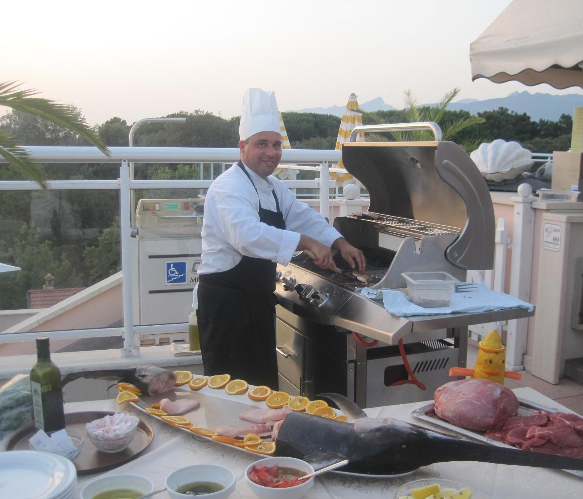 Hotel Residence Villa Marzia Marina di Pietrasanta Dış mekan fotoğraf